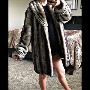 💥SALE TONIGHT ONLY💥 Dennis Basso Faux Fur Coat